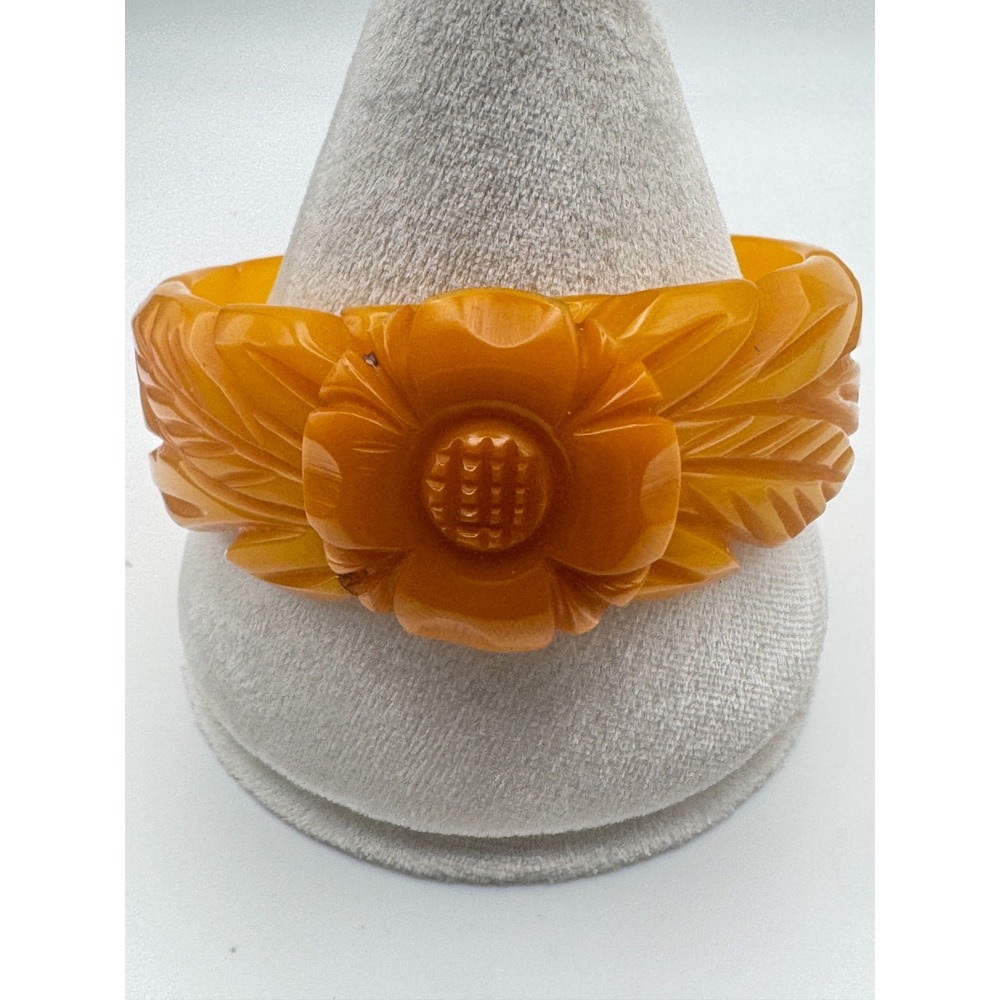 Vintage Bakelite Bangle Butterscotch Sunflower Deeply Carved READ